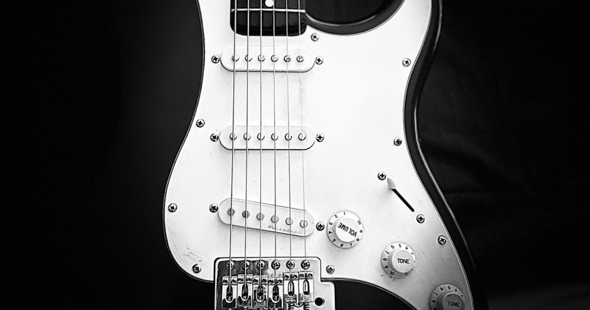 Yamaha Pacifica 112V vs Squier Affinity comparatif 2026